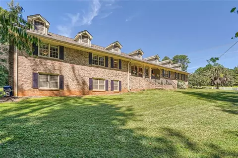 1437 Oleander Dr SW, Lilburn, GA 30047