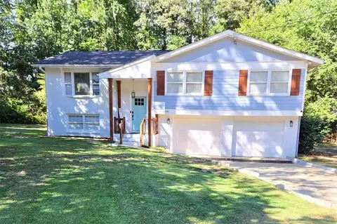 6346 Bell Haven Ln, Riverdale, GA 30296