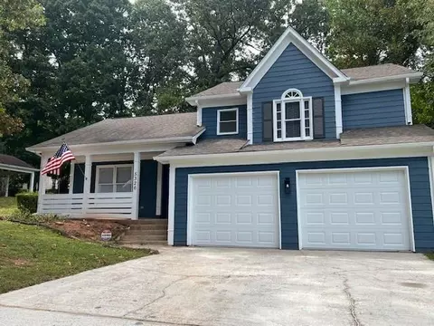 5326 Winslow Xing N, Lithonia, GA 30038