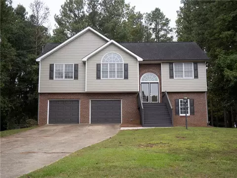 1445 Eagles Nest Cir, Carrollton, GA 30116