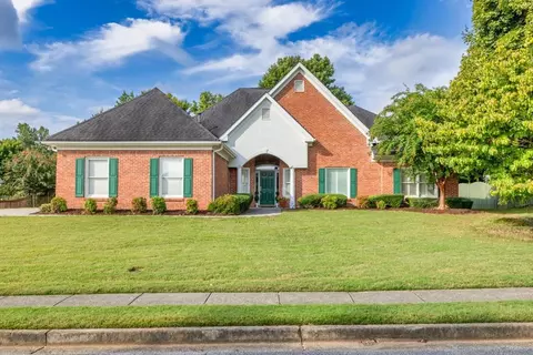 5480 Azalea Crest Ln, Sugar Hill, GA 30518