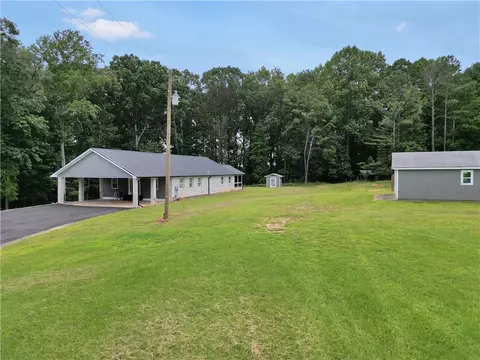 634 Swan Lake Rd, Stockbridge, GA 30281