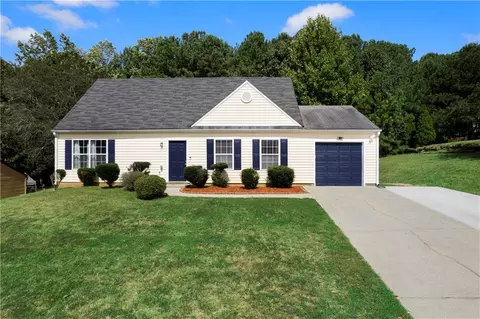 6221 Grand Fox Cir, Flowery Branch, GA 30542