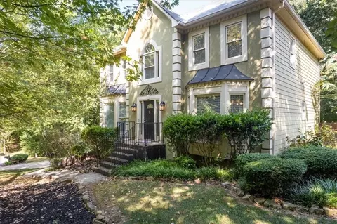 806 Springharbor Ct, Woodstock, GA 30188