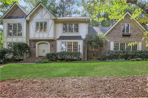 7590 Hunters Woods Dr, Sandy Springs, GA 30350