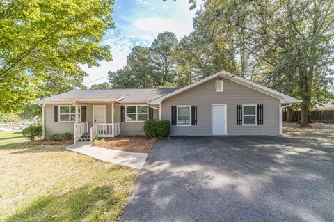 716 Davis Rd, Lawrenceville, GA 30046