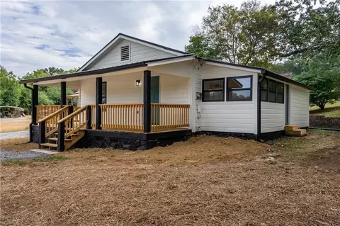 208 College St, Fairmount, GA 30139