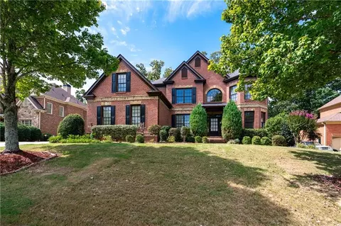 2331 Walkers Glen Ln, Buford, GA 30519