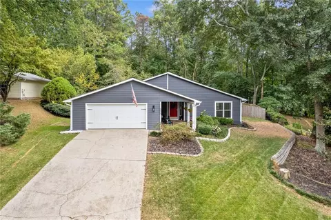 655 Lake Forest Ct, Roswell, GA 30076