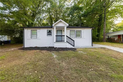1071 Rebel Forest Dr SE, Atlanta, GA 30315