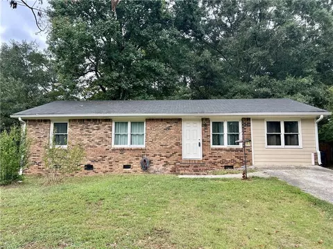 844 White Oak Ct, Lawrenceville, GA 30046
