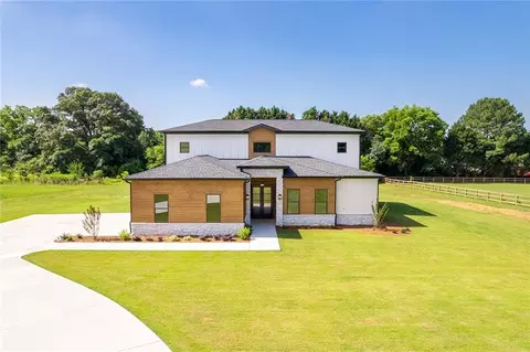 1600 E Lake Rd, Mcdonough, GA 30252