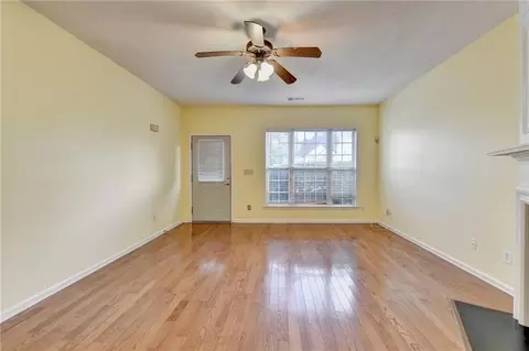 3345 Oxwell Dr, Duluth, GA 30096 photo 5