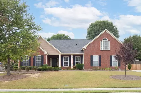 3317 Seneca Farm Dr, Buford, GA 30519