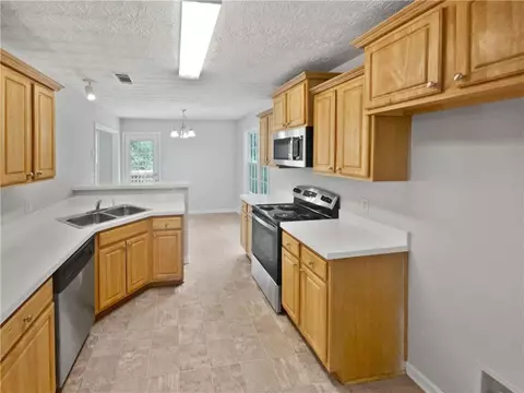 35 Trelawney Dr, Covington, GA 30016 photo 7