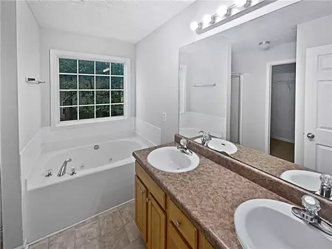 35 Trelawney Dr, Covington, GA 30016 photo 8