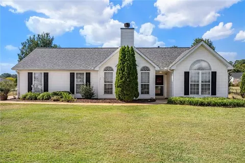 110 Massey Ln, Locust Grove, GA 30248