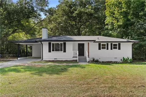 142 Poplar St, Jackson, GA 30233