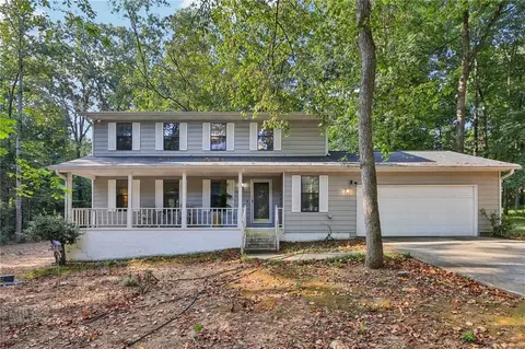 145 Downing Ct, Fayetteville, GA 30214