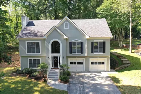 2090 Davis Dr, Cumming, GA 30041