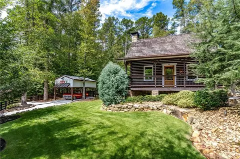 126 Little Victoria Rd, Woodstock, GA 30189