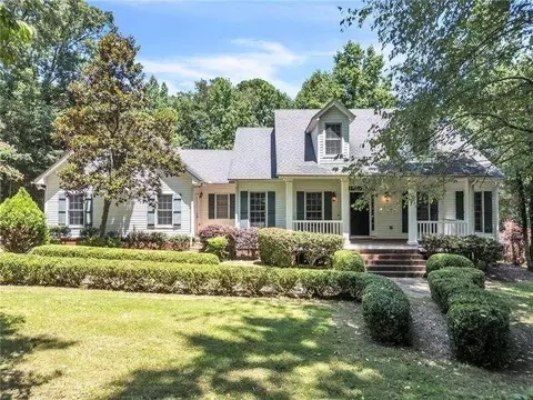 3295 Skyview Dr, Lithia Springs, GA 30122