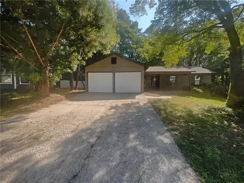 5506 Chimney Trl, Norcross, GA 30093