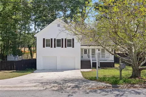 1220 Burning Bush Dr, Loganville, GA 30052