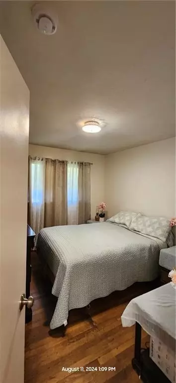 4303 Abingdon Dr, Stone Mountain, GA 30083