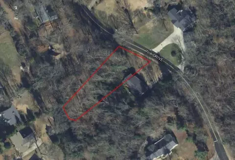 703 Nix Dr, Gainesville, GA 30501