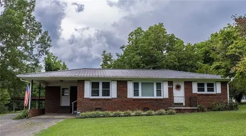 320 Riverbend Rd, Plainville, GA 30733