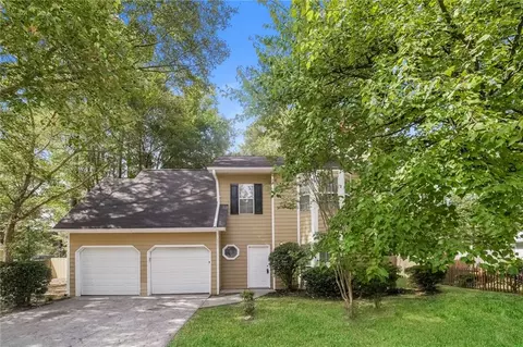 4040 Sharon Woods Dr, Powder Springs, GA 30127