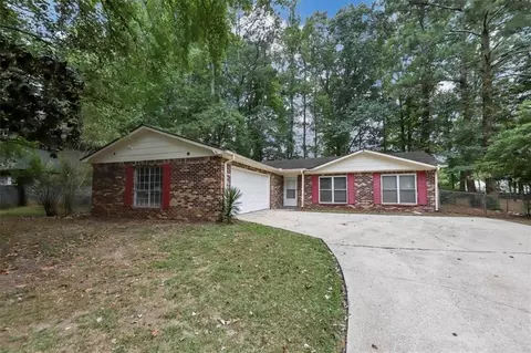2950 Harper Valley Dr, College Park, GA 30349