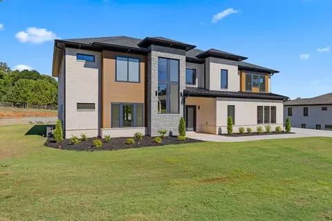 552 Versailles Dr, Auburn, GA 30011