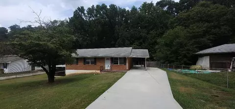 2676 Farn Dr, Ellenwood, GA 30294