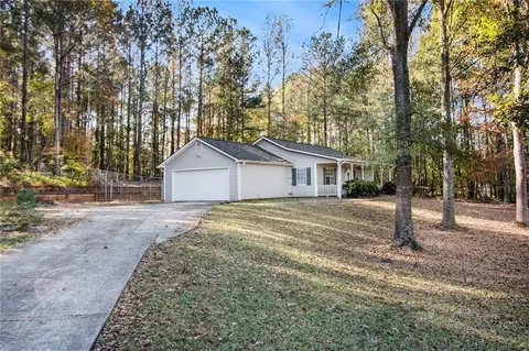 75 Parks Rd, Sharpsburg, GA 30277