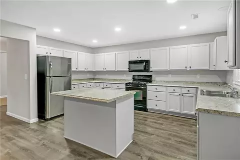 7583 Waverly Loop, Fairburn, GA 30213 photo 5