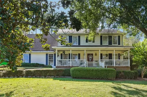 4464 Lisa Way NW, Lilburn, GA 30047