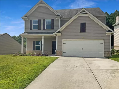 7482 Saint David St, Fairburn, GA 30213