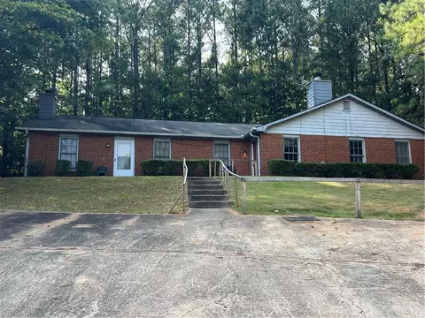4961 Holly Ridge Ct NW, Lilburn, GA 30047