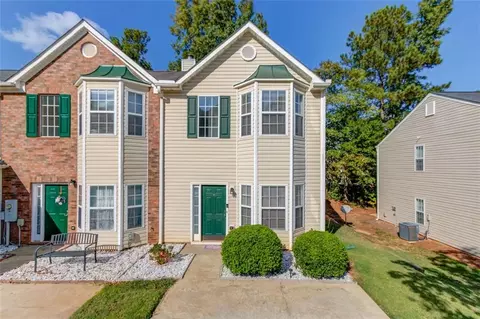 4635 Crawford Oaks Dr, Oakwood, GA 30566