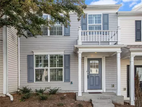 1073 Prestwyck Ct, Alpharetta, GA 30004