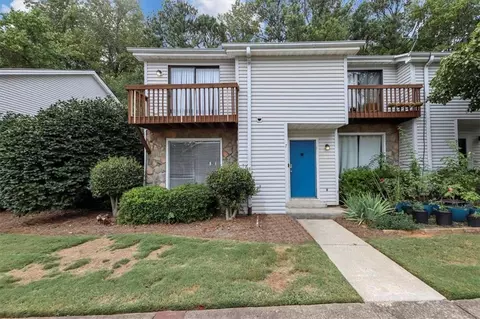 7 Duffers Ct NW, Kennesaw, GA 30144