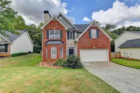 2048 Wildcat Cliffs Ln, Lawrenceville, GA 30043