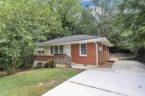 1123 Grace Dr, Forest Park, GA 30297