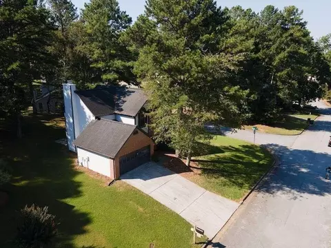 4987 Clubgreen Smt, Stone Mountain, GA 30088