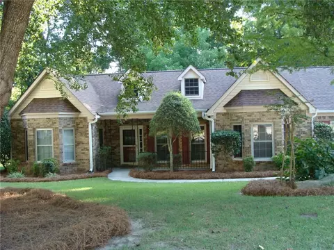 2978 Kingstream Dr, Snellville, GA 30039