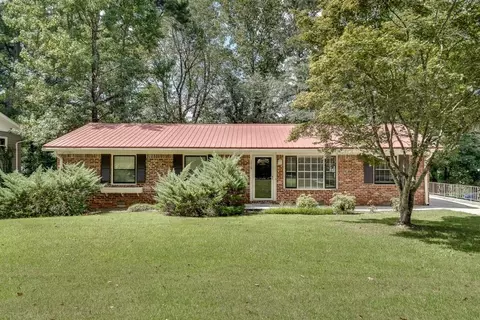1510 Edinburgh Dr, Tucker, GA 30084
