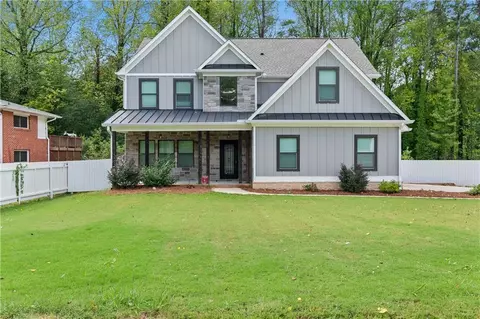 2527 Chambers Dr, Marietta, GA 30066