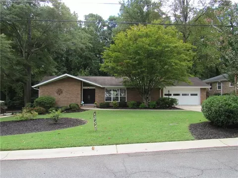 2780 Sagamore Hill Dr SE, Marietta, GA 30067